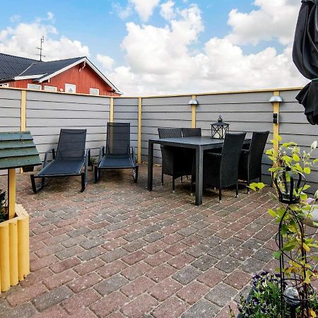 4 Person Holiday Home In R M Lakolk Екстериор снимка