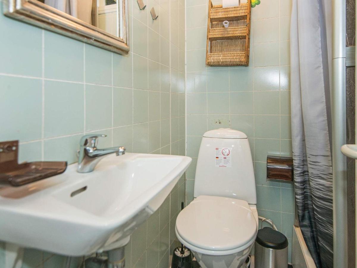 4 Person Holiday Home In R M Lakolk Екстериор снимка